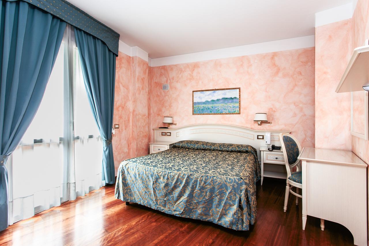 Residence Hotel Bologna ميلانو ماريتيما المظهر الخارجي الصورة
